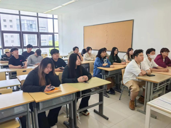 苏州百年职业学院