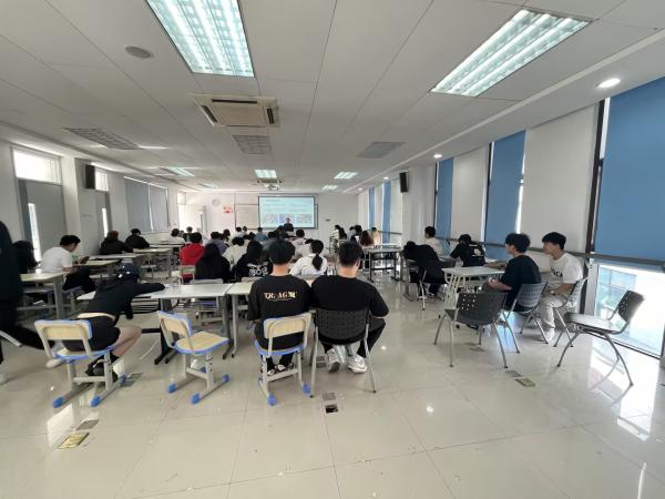 苏州百年职业学院