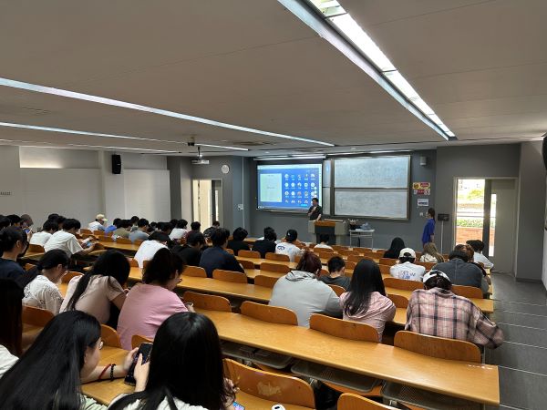苏州百年职业学院